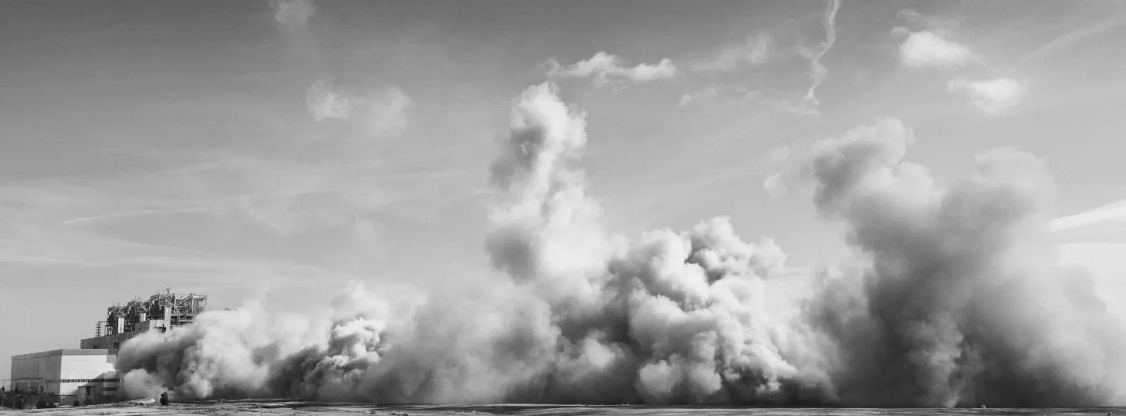 Sequence of the demolition of the Andorra chimney (continued)